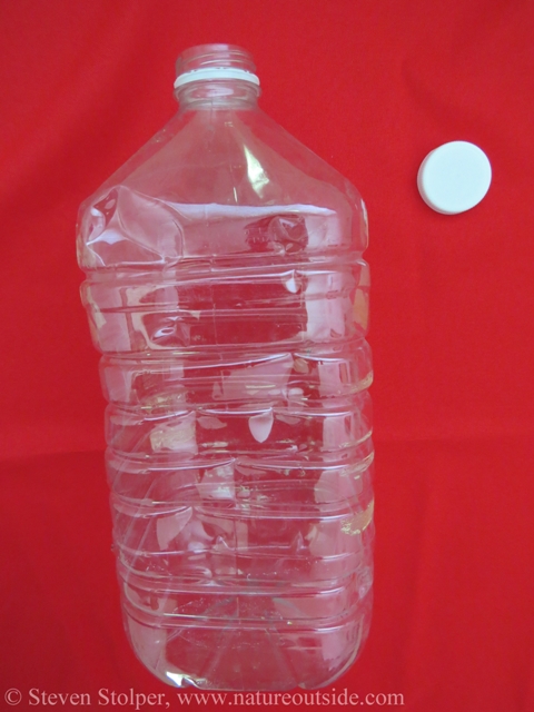 1 gallon water bottle with top
