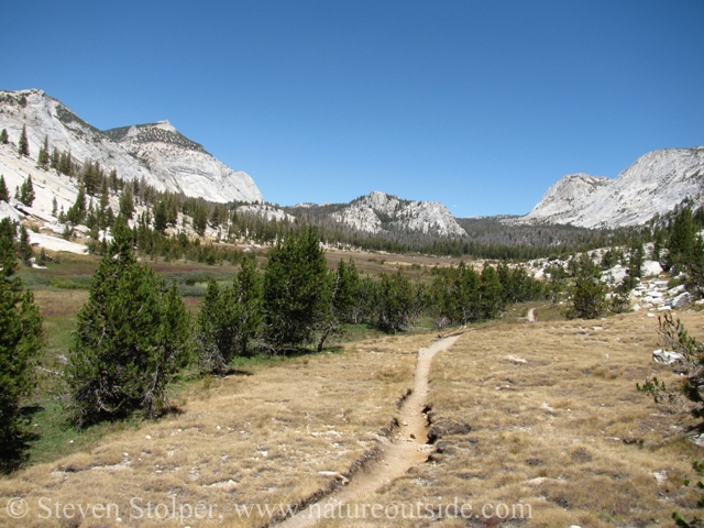 climbing to vogelsang