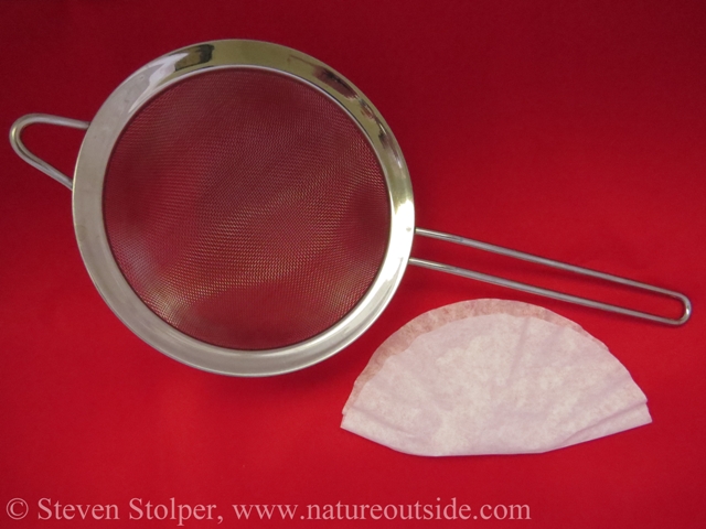 Semi-circular strainer with coffee filter