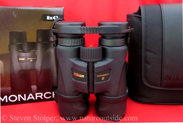 Nikon Monarch 5 8x42 binoculars with box and case