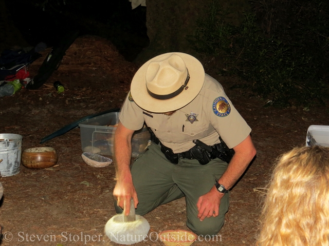 De-husking the seed using a mortar and pestle