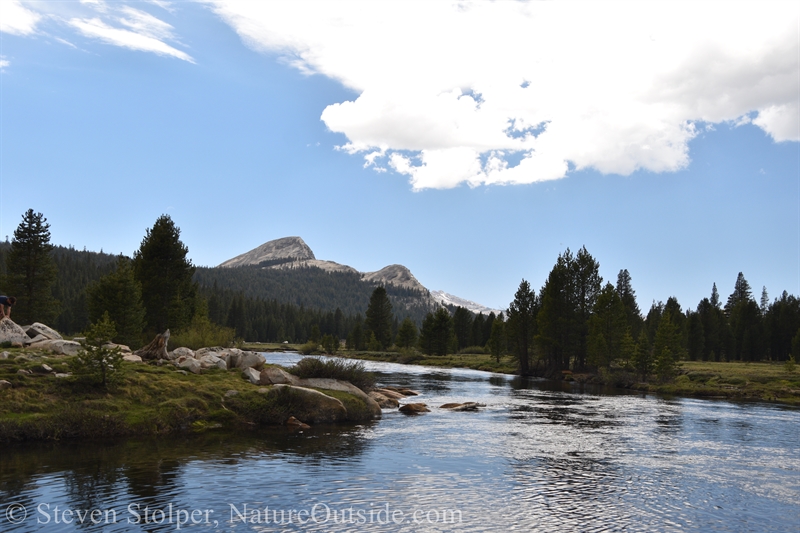 Clear skies along the Tuolumne River